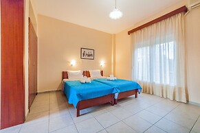 Sintrivanis Beach Resort