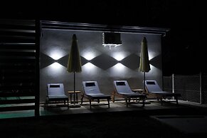 Sintrivanis Beach Resort