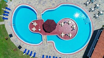 Sintrivanis Beach Resort