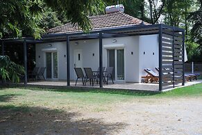 Sintrivanis Beach Resort