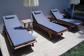 Sintrivanis Beach Resort