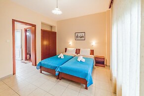 Sintrivanis Beach Resort