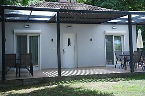 Sintrivanis Beach Resort