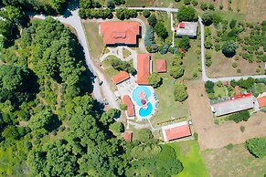 Sintrivanis Beach Resort