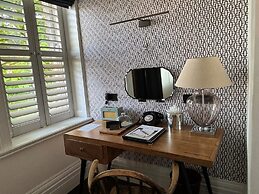 Manor House Lindley