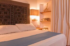 Mi Otra Casa - Adults Only