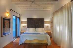 Mi Otra Casa - Adults Only