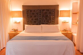 Mi Otra Casa - Adults Only