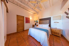 Mi Otra Casa - Adults Only