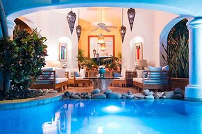 Mi Otra Casa - Adults Only