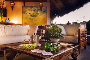 Mi Otra Casa - Adults Only