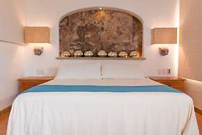 Mi Otra Casa - Adults Only