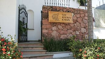 Mi Otra Casa - Adults Only