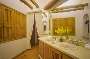 Mi Otra Casa - Adults Only