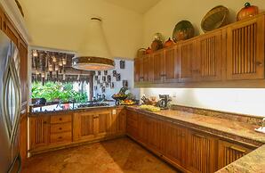 Mi Otra Casa - Adults Only