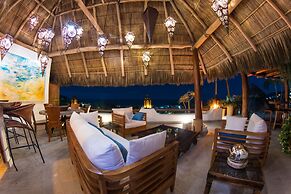 Mi Otra Casa - Adults Only