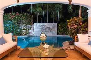 Mi Otra Casa - Adults Only