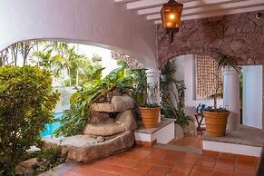 Mi Otra Casa - Adults Only