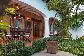 Mi Otra Casa - Adults Only