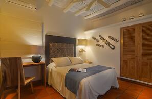 Mi Otra Casa - Adults Only