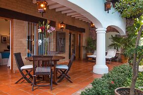 Mi Otra Casa - Adults Only