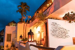 Mi Otra Casa - Adults Only