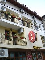 Hotel Varusha