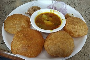 OYO 5851 Mehfil Hotel