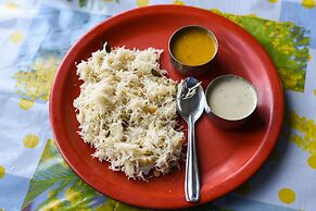 Collection O 10434 SSR Royal Suites