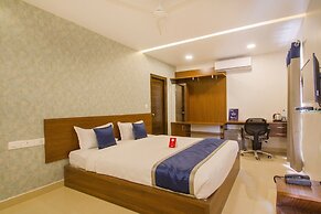 Collection O 10434 SSR Royal Suites