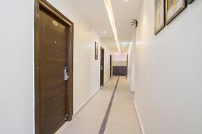 Collection O 10434 SSR Royal Suites