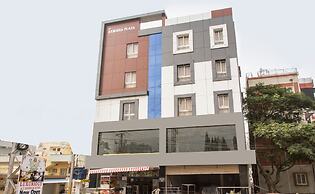 Collection O 10434 SSR Royal Suites