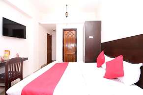 OYO 9305 Hotel Dwarika Inn