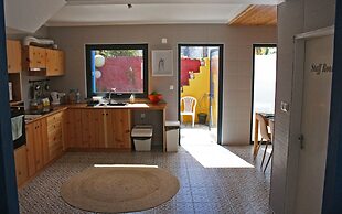 Porto Pim Guest House