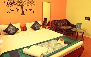 OYO 2910 Hotel Relax