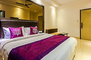 OYO 3323 Hotel Sheetal