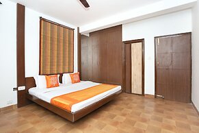 OYO 10985 Home Spacious 1BHK Barog