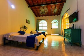 Portón de Occidente by Bernalo Hotels