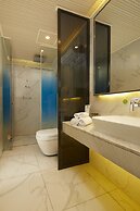 Campanile Yangzhou Slender West Lake