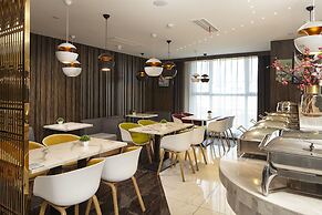 Campanile Yangzhou Slender West Lake