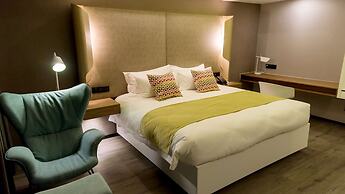 Campanile Yangzhou Slender West Lake