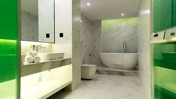 Campanile Yangzhou Slender West Lake