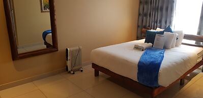 Ekuthuleni Guest house vosloorus