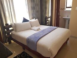 Ekuthuleni Guest house vosloorus