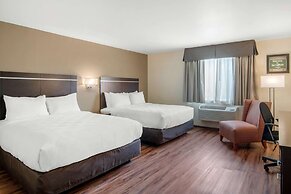 Econo Lodge Inn & Suites