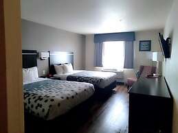 Econo Lodge Inn & Suites