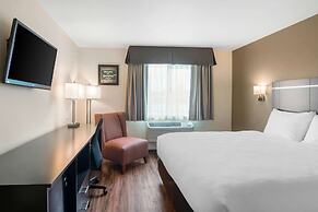 Econo Lodge Inn & Suites