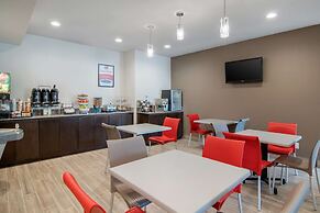 Econo Lodge Inn & Suites