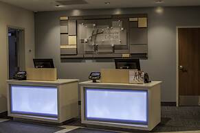 Holiday Inn Express & Suites Tonawanda - Buffalo Area by IHG