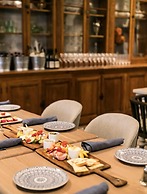 Hotel Zachary Chicago, a Tribute Portfolio Hotel